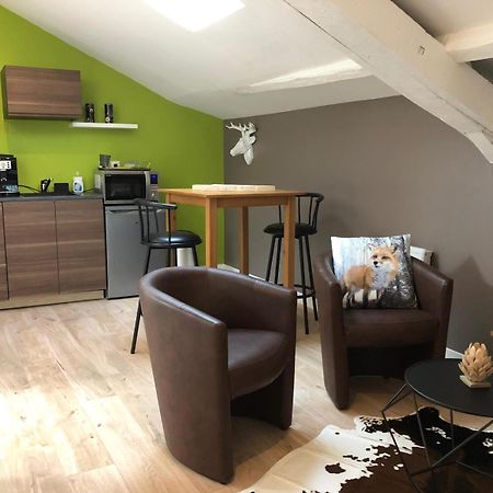 La Cabane Centre La Breche Wifi Calme Linge De Pressing 니오르 외부 사진