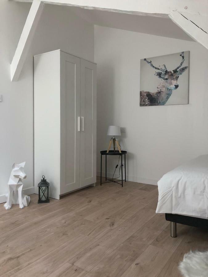 La Cabane Centre La Breche Wifi Calme Linge De Pressing 니오르 외부 사진
